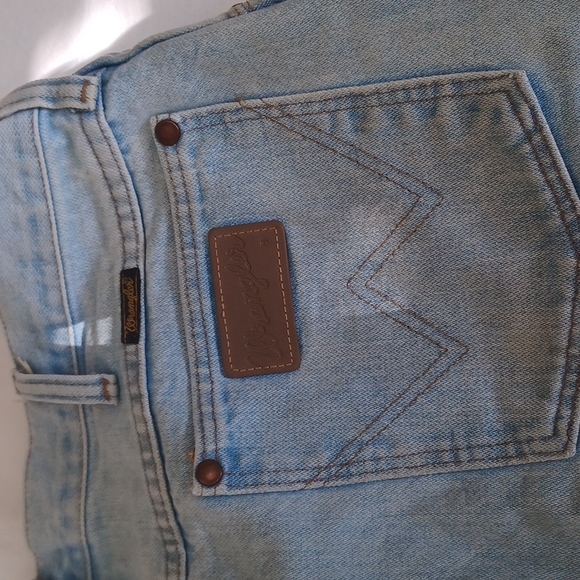 Vintage Men's washed out Wrangler Jeans - Picture 5 of 7